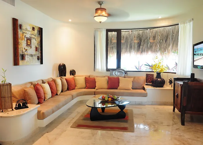 El Taj Oceanfront And Beachside Condo Hotel