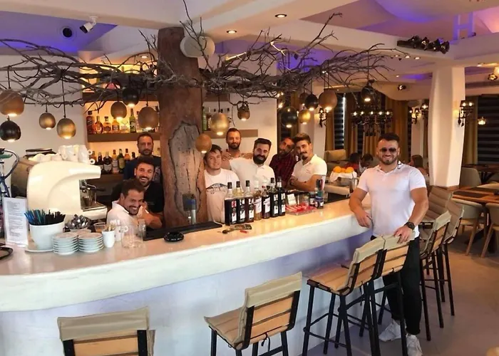Villa Manos Hotel