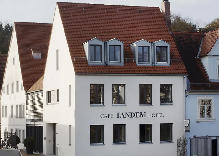 Tandem Hotel