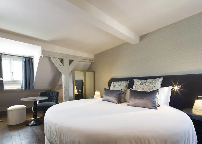 Les Plumes Hotel