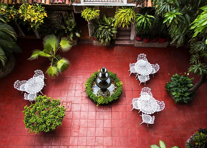 Hotel Posada De Roger - Near Los Muertos Beach