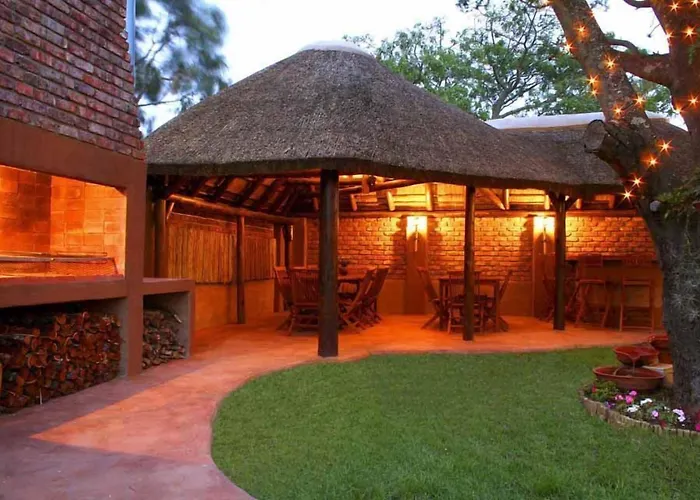 Treetops Guesthouse Puerto Elizabeth