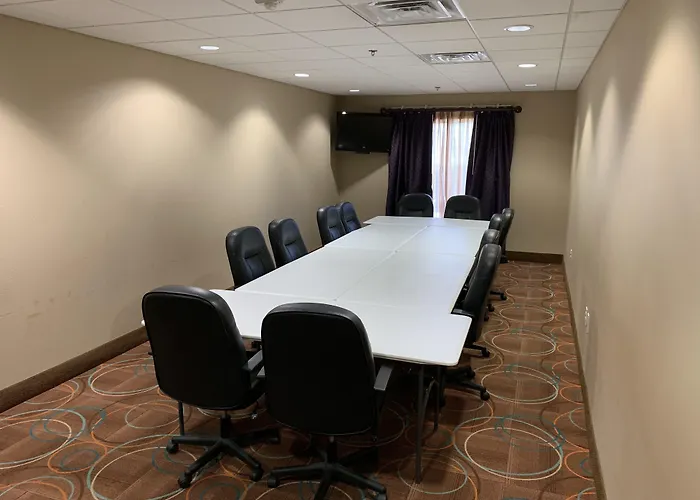 Holiday Inn Express & Suites Havelock Northwest New Bern By Ihg