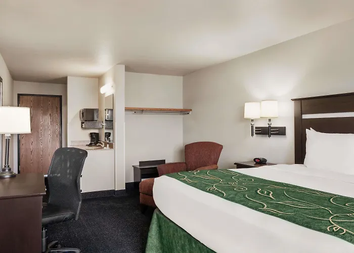 Travelodge By Wyndham Mcalester