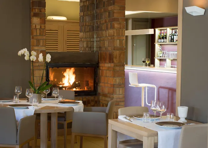Hotel Carcarille Restaurant Le C