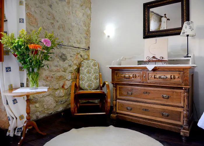 Ganimede Hotel, Galaxidi