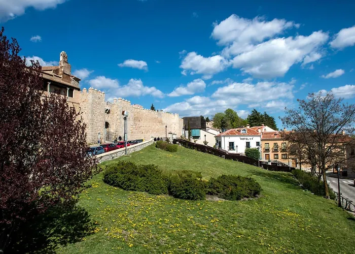 Hotel Puerta De La Santa