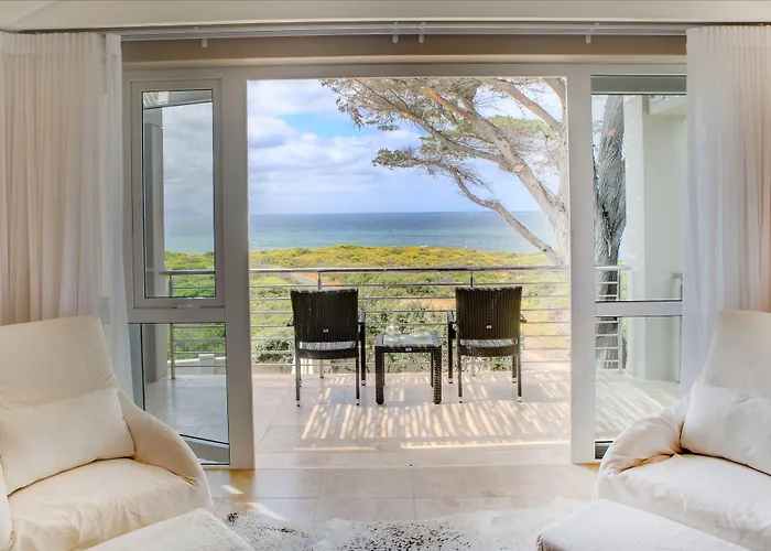 Abalone Guest Lodge