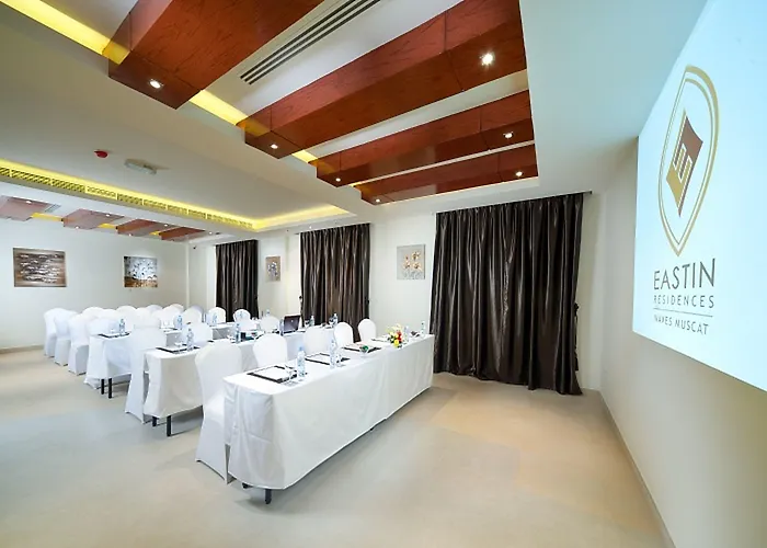 Al Hail Waves Hotel Managed By Centara