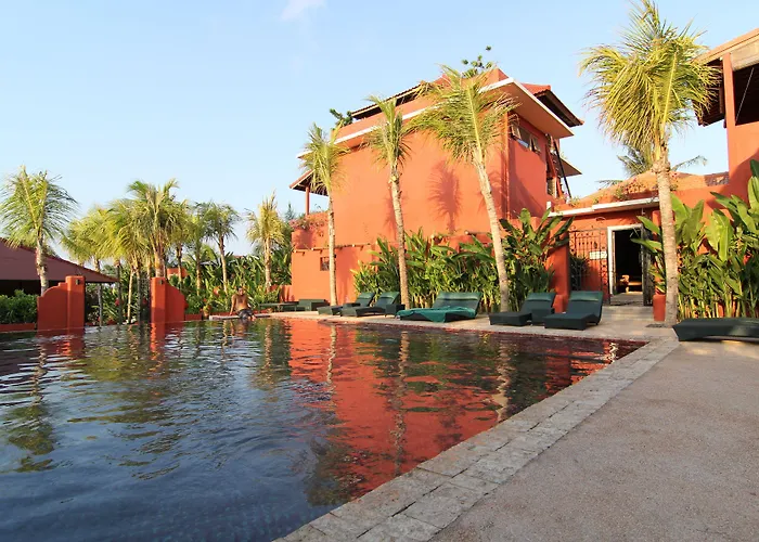 Pinkcoco Uluwatu - Constant Surprises & For Cool Adults Only