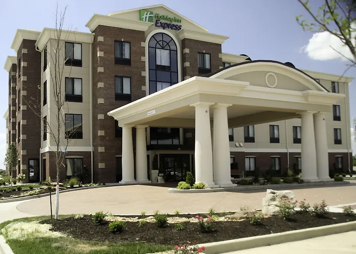 Holiday Inn Express & Suites Marion Northeast By Ihg