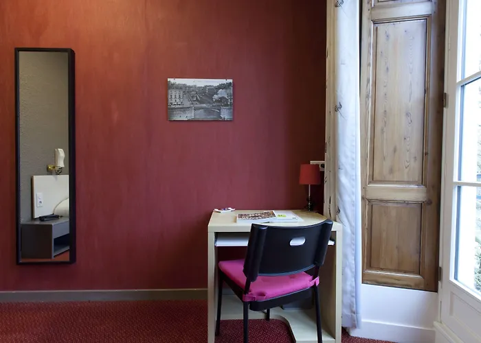 Logis Hotel Duquesne