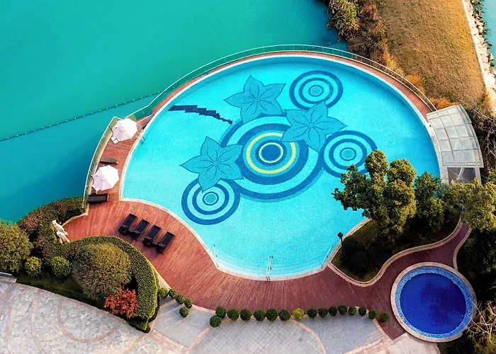 Sheraton Huzhou Taihu Lake Hot Spring Resort & Spa