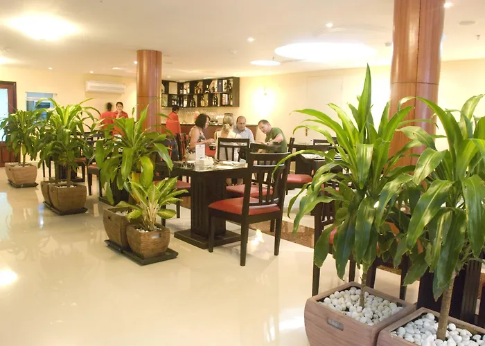 Silver Mounts Hotel
