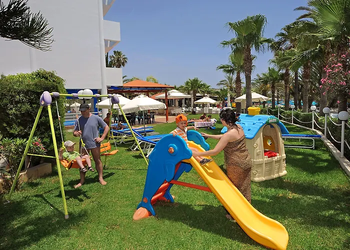 Okeanos Beach Boutique Hotel