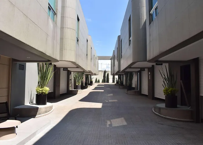 Ramada By Wyndham Mexico City Santa Fe