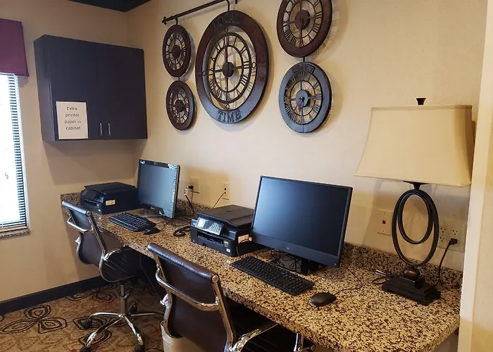 Holiday Inn Express & Suites Cambridge By Ihg