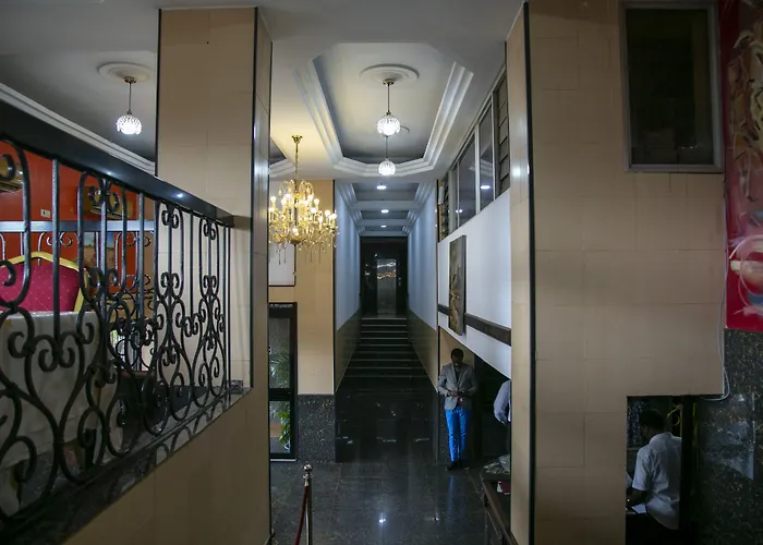 Yaahot Hotel