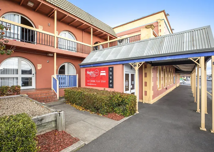 Nightcap At Federal Hotel Mt Gambier