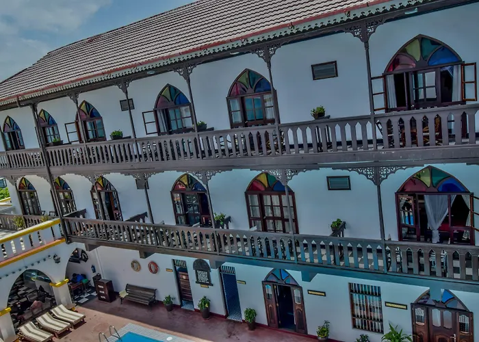 Tembo House Hotel