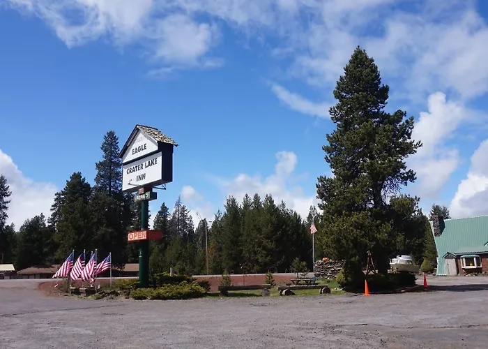 Eagle Crater Lake Inn