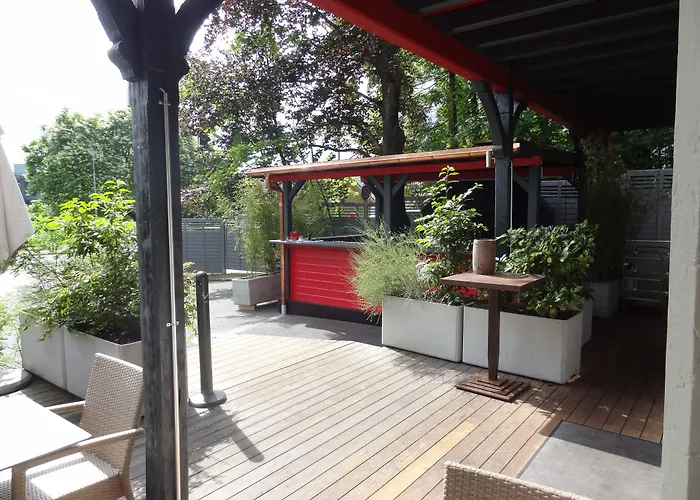 Chez Maman Hotel & Restaurant