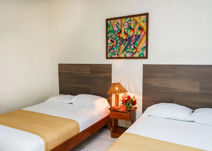 Hotel Flor Blanca