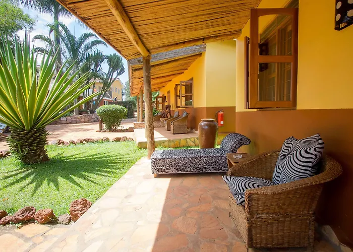 2 Friends Guest House