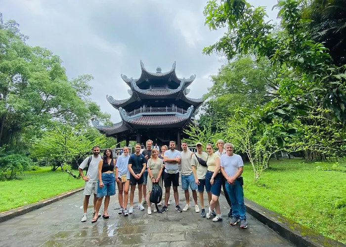 Tam Coc Mountain Sunset And Garden Hotel