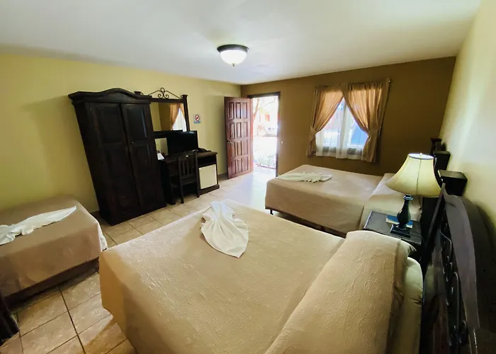 Hotel Puerto Libre