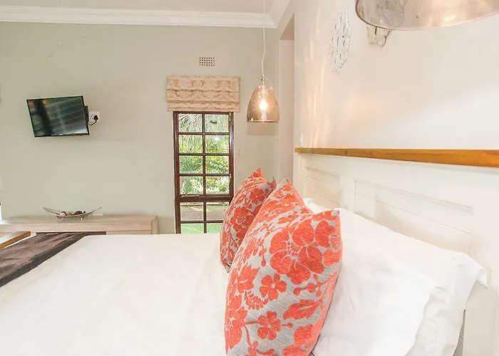 Motsamai Guest Lodge