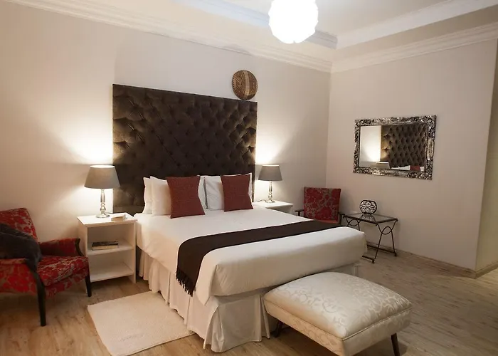 Motsamai Guest Lodge