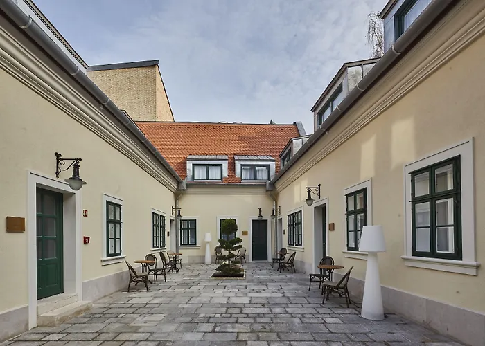 Maison Bistro & Hotel
