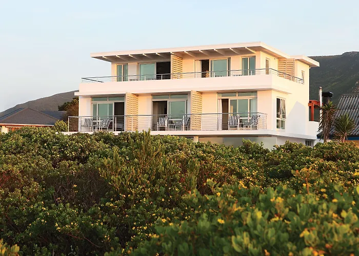 One Marine Drive Boutique Hotel & Spa By The Living Journey Collection