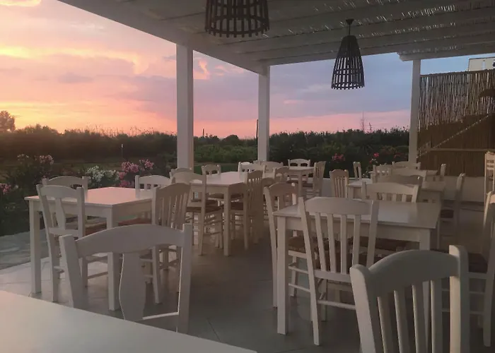 Iphimedeia Luxury Hotel & Suites