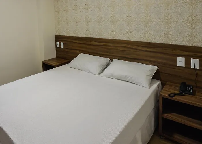 Mac Hotel