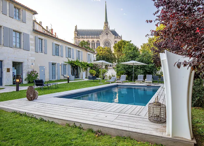 Hotel Le Saint Gelais