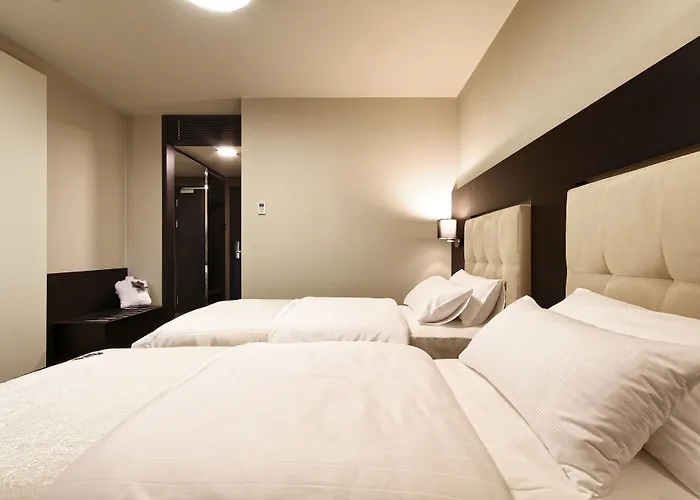 Hotel Victory