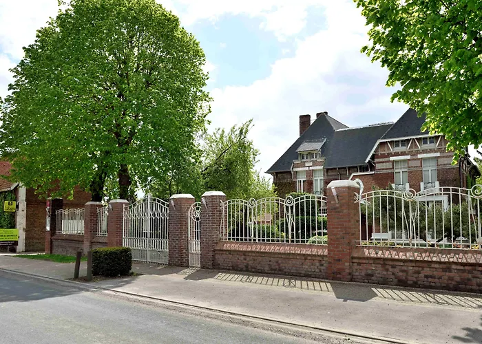 Logis Hotel & Restaurant - Le Manoir De Gavrelle