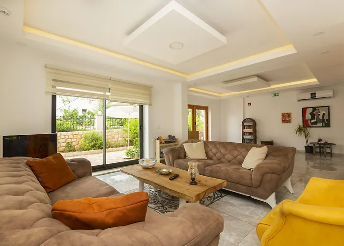 Payam Hotel