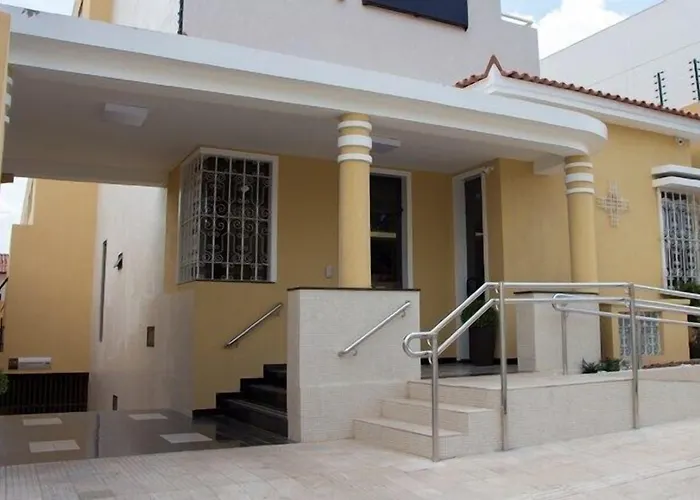 Lis Hotel