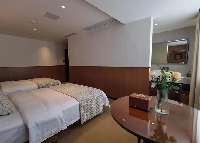 Tuji Lane And Fanghe Homestay
