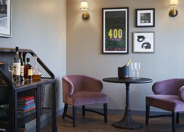 Hotel Zachary, Chicago, A Tribute Portfolio Hotel