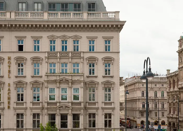 Miiro Palais Rudolf