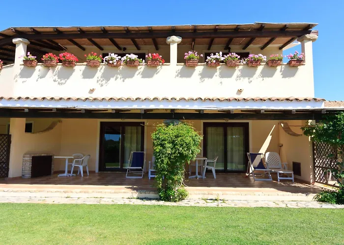 Porto Giunco Residence