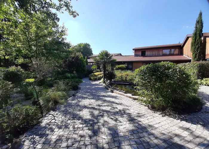 Le Clos Du Bois Joli