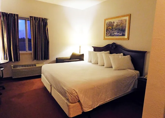 Americas Best Value Inn-Fredonia