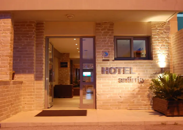 Hotel Antirriο