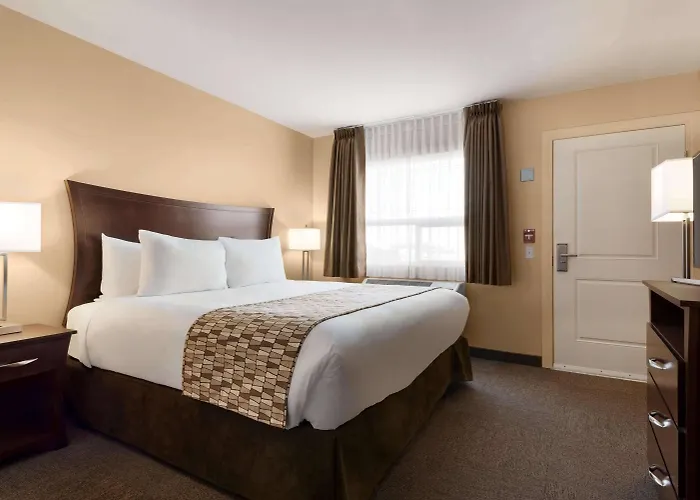 Travelodge By Wyndham Pincher Creek
