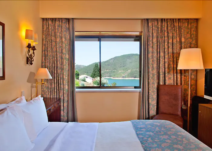 Lago Azul Eco Hotel